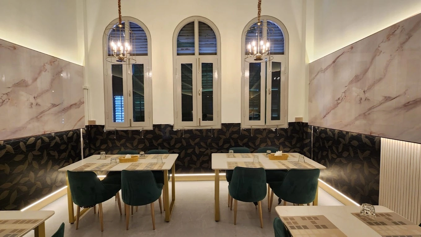 Bazil Kitchen - Race Course Road - Indian Restaurant - Photo 3