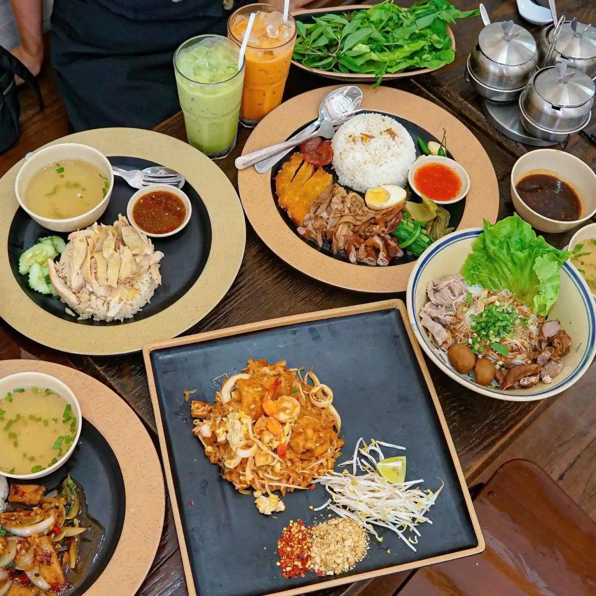 Kin Kin Thai Food - Phan Châu Trinh - Thai Restaurant - Photo 2