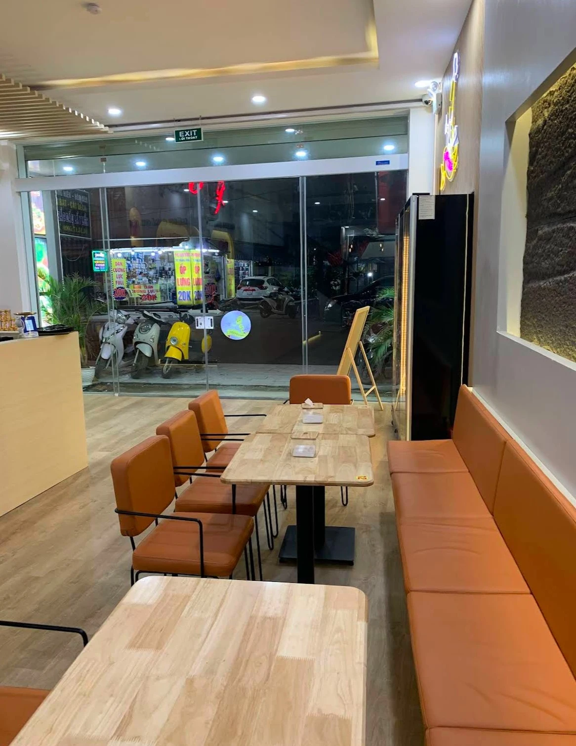Trang Tròn - Chè Hiện Đại, Trà Sữa, Caramen - Cầu Diễn - Vietnamese Restaurant - Photo 2