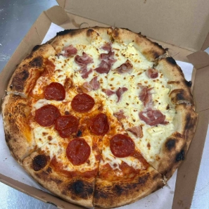 Old Fashioned Pizza.Bar - Nhà hàng Bánh Pizza - Ảnh 3