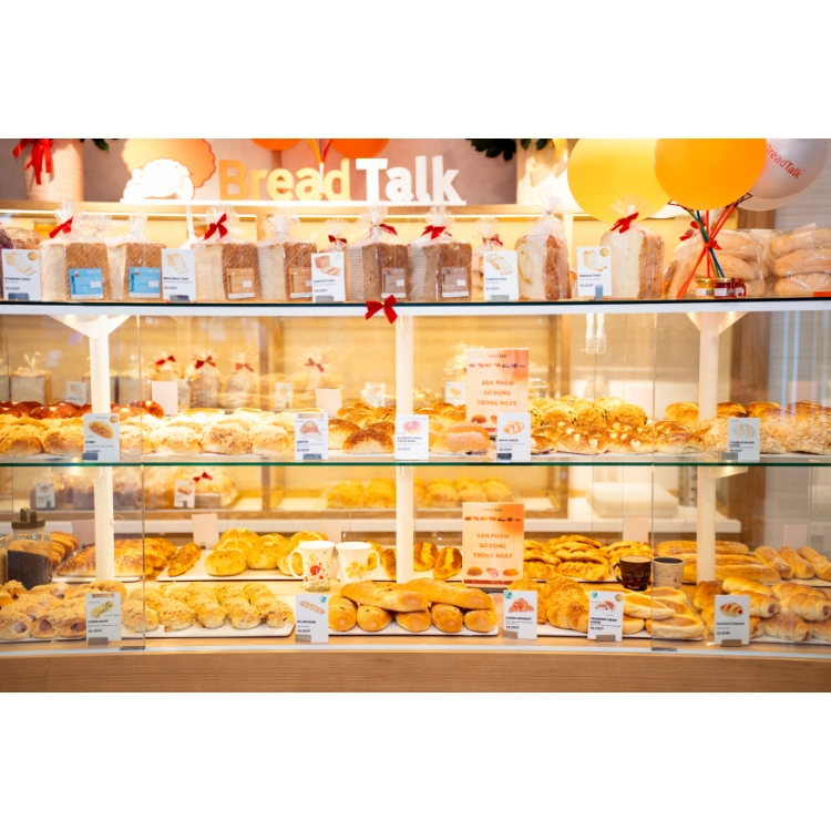 BreadTalk AeonMall Tân Phú - Cake Restaurant - Photo 2