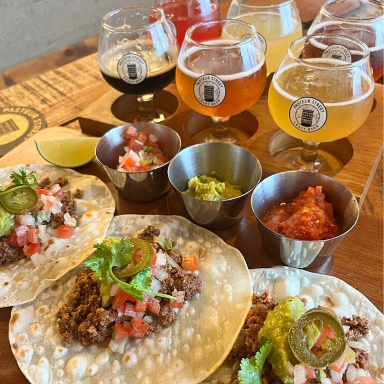 Pasteur Street Craft Beer - Phu My Hung Taproom & Restaurant - Nhà hàng Món Việt - Ảnh 2