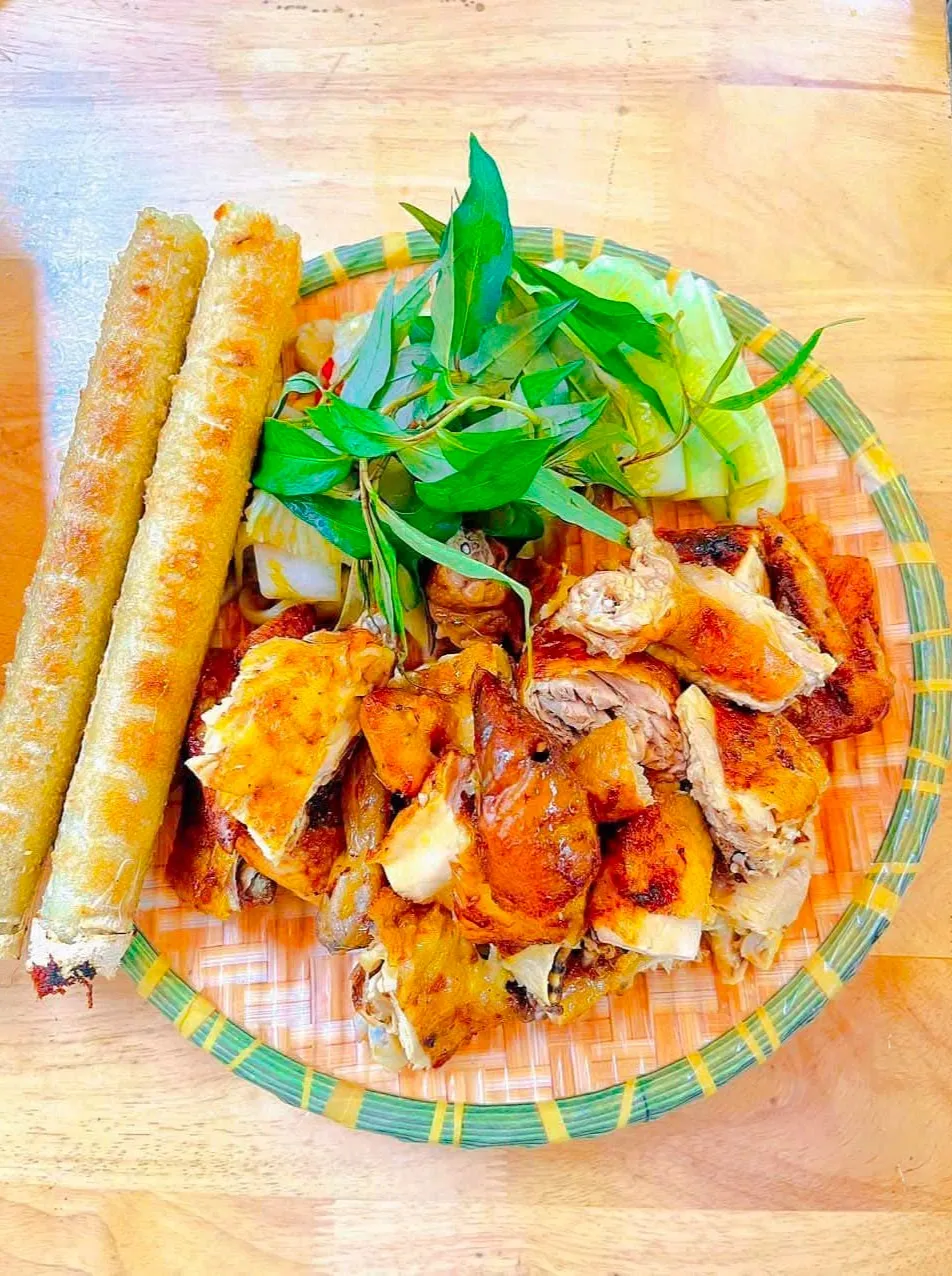 Gà Kungfu - Gà Nướng Cơm Lam & Cá Nướng - Vietnamese Restaurant - Photo 2