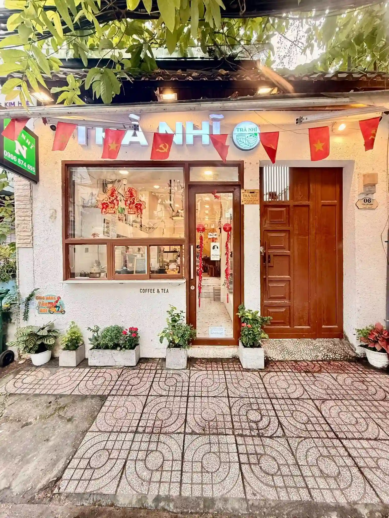 Trà Sữa - Trà Nhĩ - 6 Tống Hữu Định Thảo Điền - Vietnamese Restaurant - Photo 2