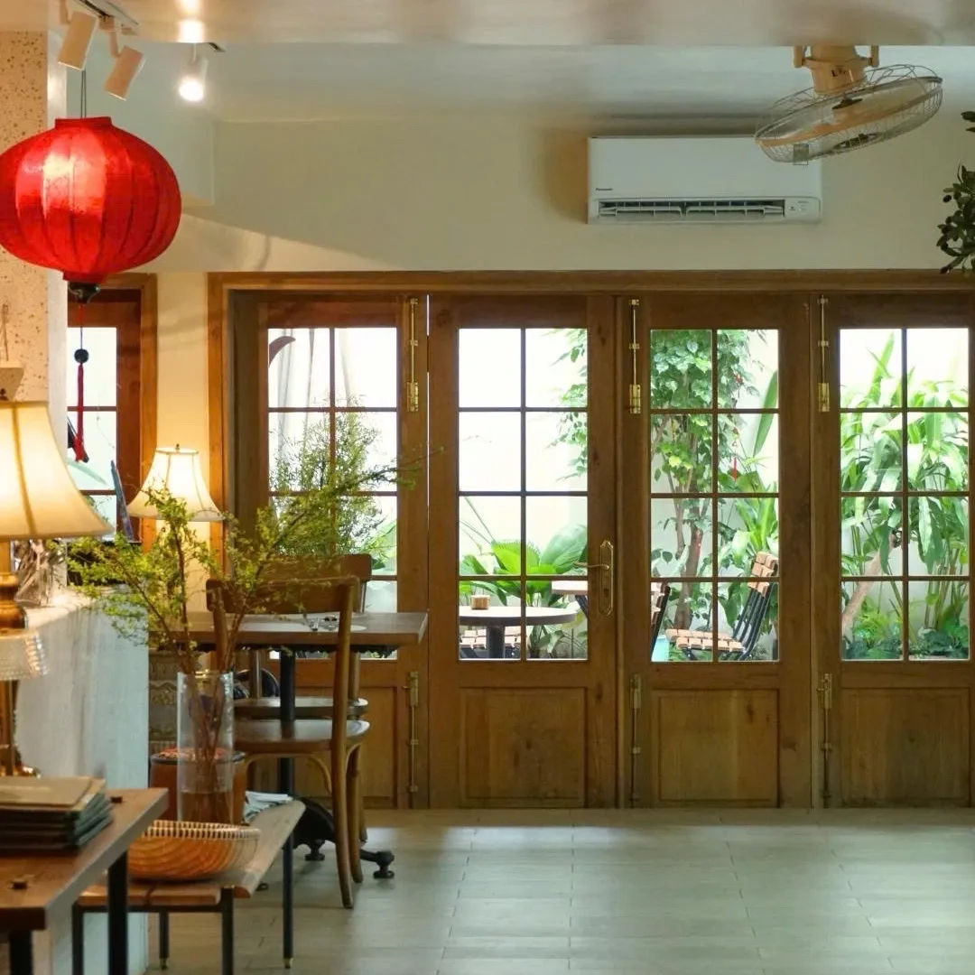 OMA Hue Eatery - Vietnamese Restaurant - Photo 2