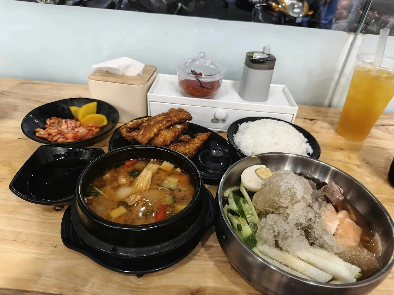Mì Cay Hàn Quốc, Mì Tương Đen & Mì Lạnh Sợi Thủ Công - Sarang Mì - 613 Tạ Quang Bửu - Nhà hàng Món Hàn - Ảnh 2