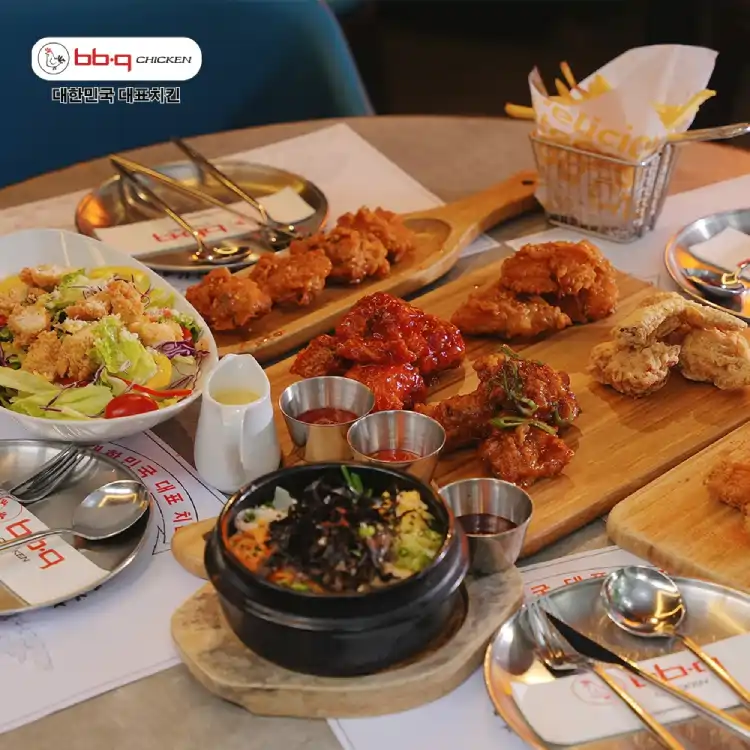 bb.q Chicken - Gà Rán Hàn Quốc - Starlake - Nhà hàng Thức ăn nhanh - Ảnh 2