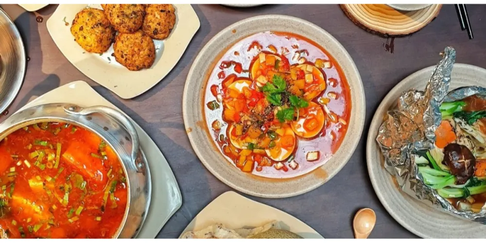 Lẩu chay Nhà Nát - Sư Vạn Hạnh - Nhà hàng Lẩu - Ảnh 1