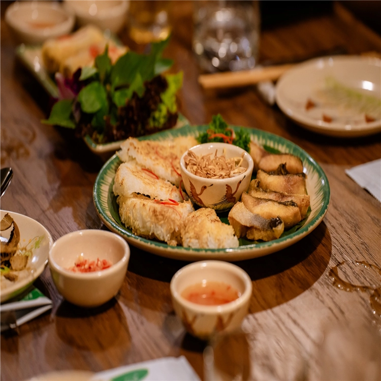 Lam Lam Xưa Vietnamese Cuisine - Vietnamese Restaurant - Photo 2