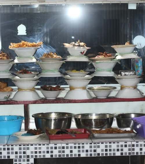 Rm Padang Famili - Pameuntasan - Padang Restaurant - Photo 2