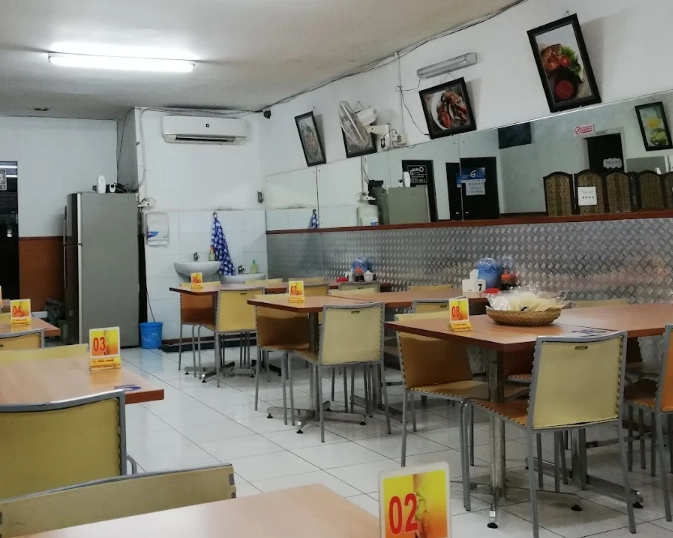 Ayam Goreng Sinar Pemuda - Rungkut - Restoran Masakan Indonesia - Foto 3