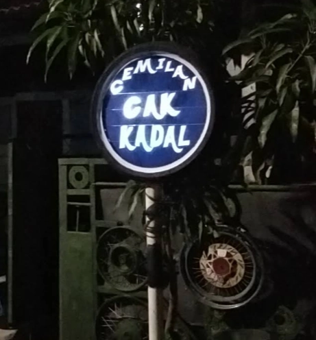 Cemilan Cak Kadal - Medokan Ayu - Indonesian Restaurant - Photo 3