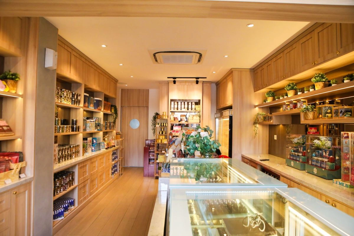 Dapur Cokelat - Karawaci - Kue Restaurant - Photo 3