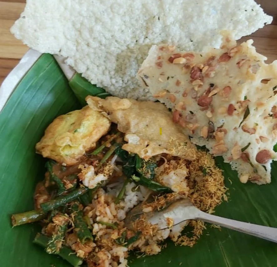 Sego Pecel Pincuk Merapi - Kecapi - Restoran Sega Pecel - Foto 3