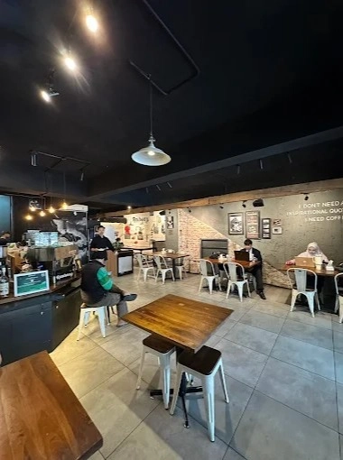 Railway Coffee - Setiabudi - Coffee Restaurant - Photo 3