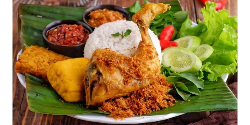 Ayam Goreng Merakyat - Karasak - Fried Chicken Restaurant - Photo 1