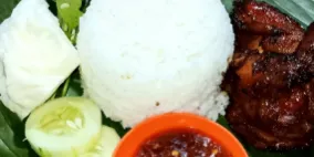 Dapur Ayam Bakar Pinggir Jalan - Pondok Kelapa - Indonesian Restaurant - Photo 1