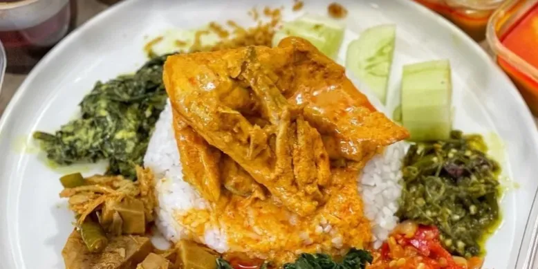 RUMAH MAKAN PADANG ASLI MURAH - Sanan Wetan - Fried Chicken Restaurant - Photo 1