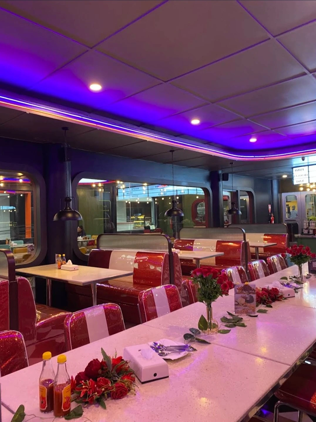 Downtown Diner - Catur Tunggal - Restoran Salad - Foto 3