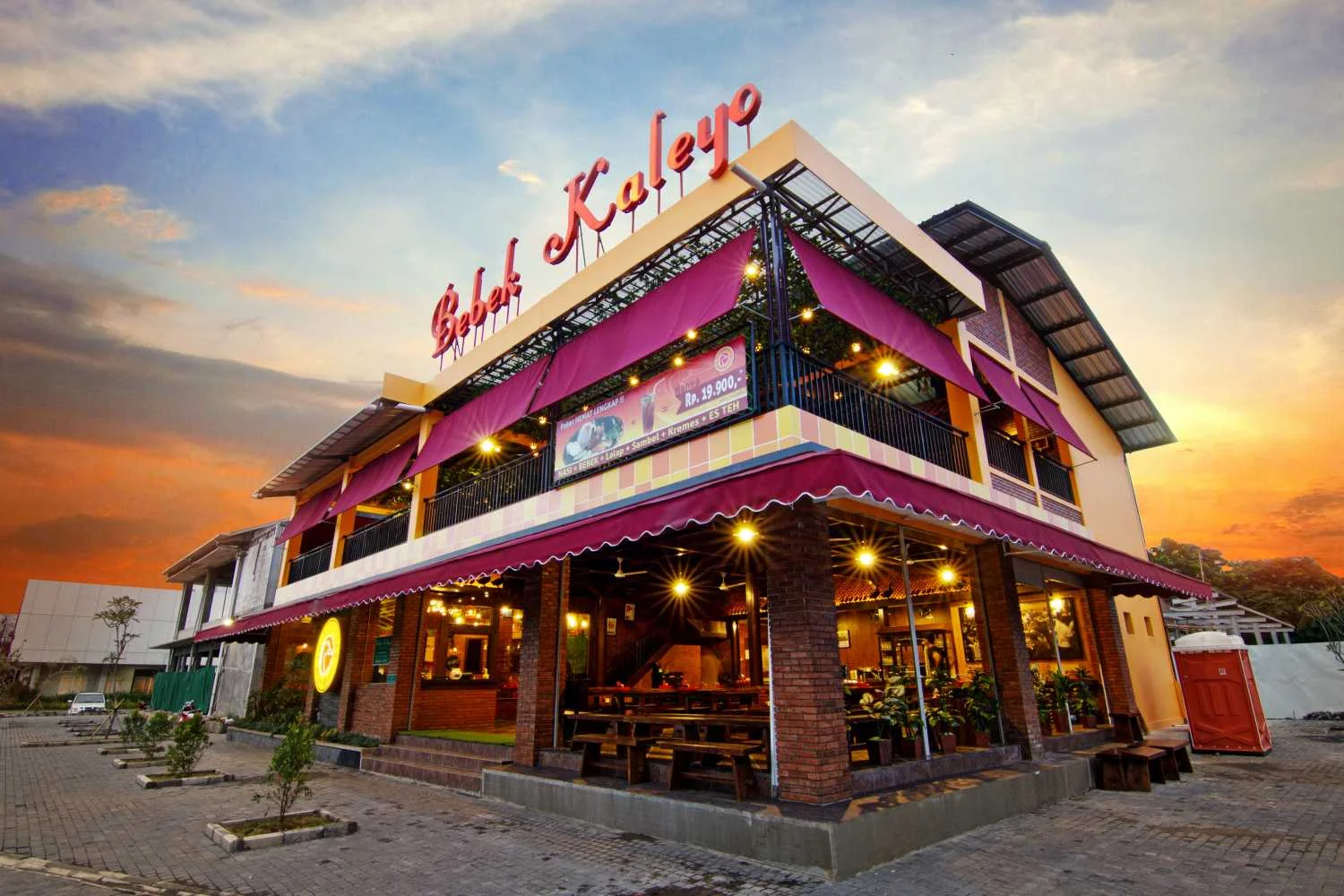 Bebek Kaleyo - Bendungan Hilir Express - Restoran Hidangan Bebek - Foto 3