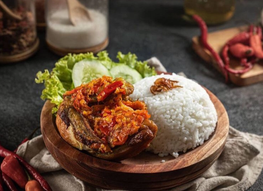 Ayam Bakar Madu Ibu Hj Rohani - Kaligandu - Restoran Ayam Panggang Madu - Foto 3
