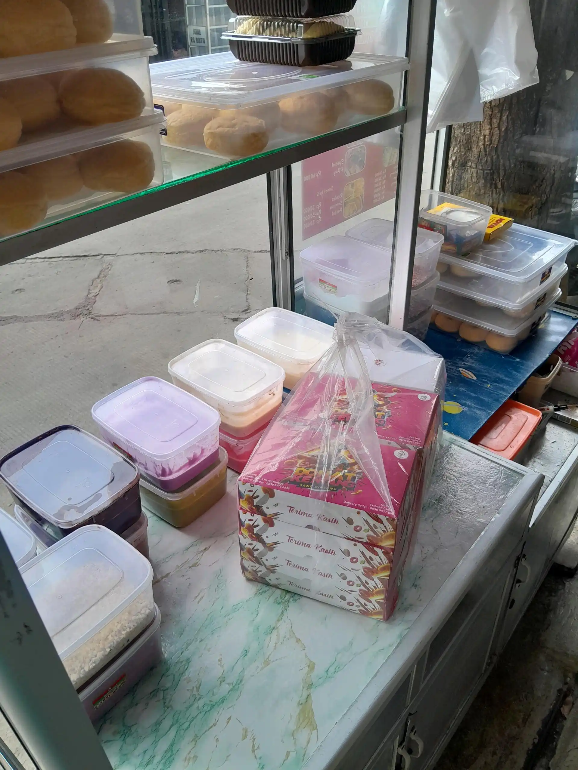 Donat Kentang Sang Bintang - Kebagusan - Donut Restaurant - Photo 2
