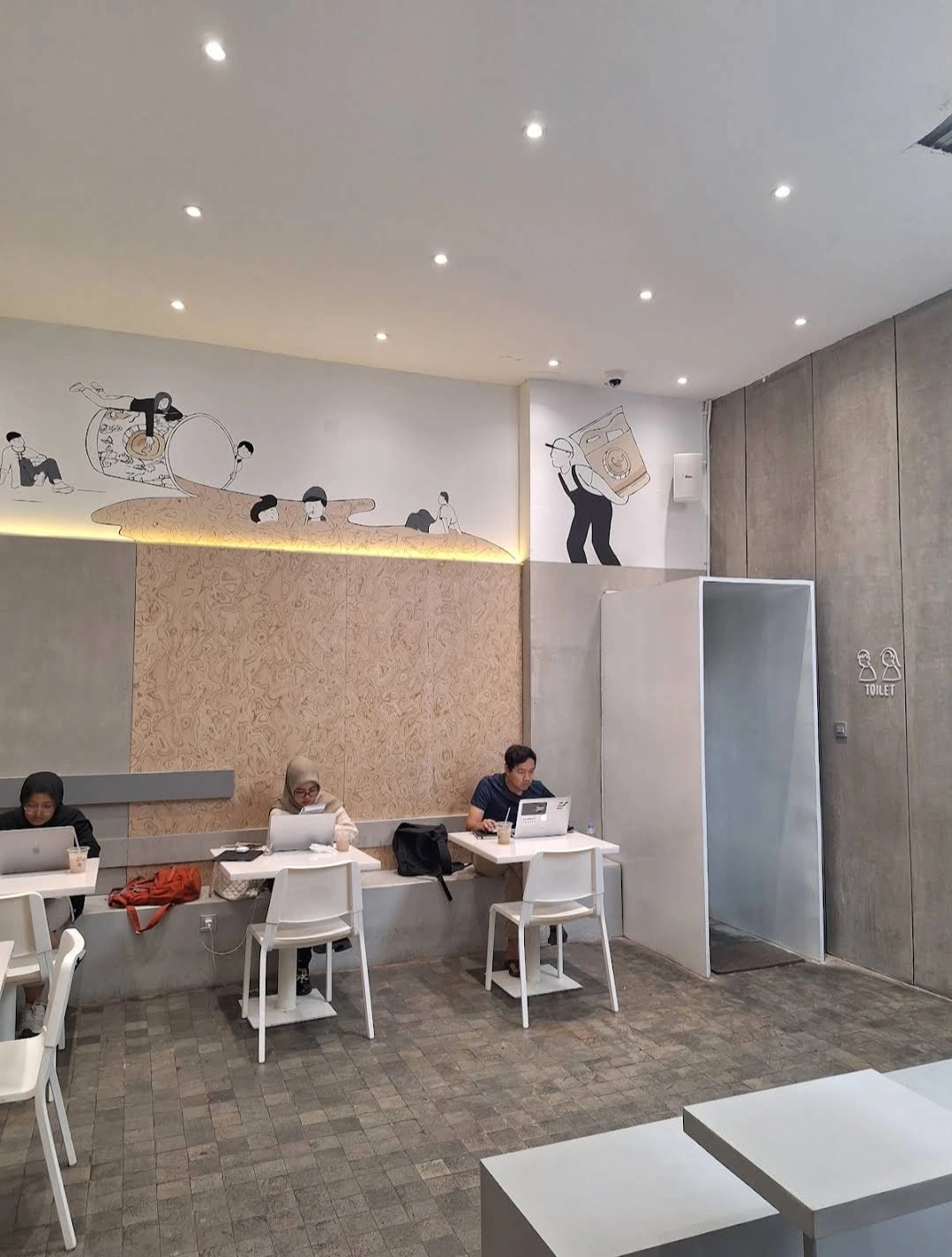 Couvee - Punggawan - Coffee Restaurant - Photo 2