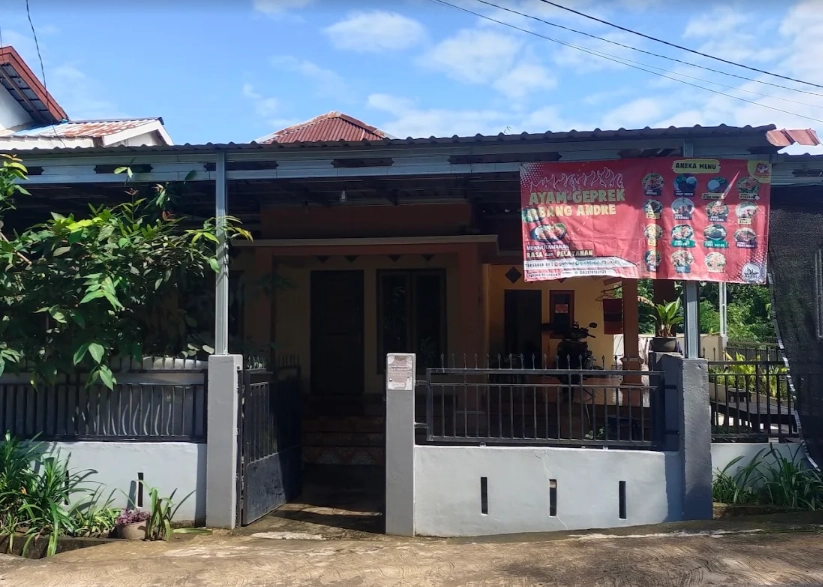 Ayam Geprek Bang Andre - Sukajadi - Smashed Fried Chicken Restaurant - Photo 3