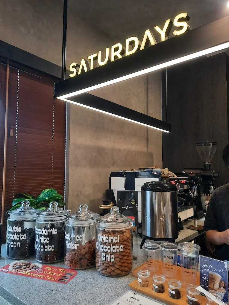 Saturdays X Naked Dough - AEON JGC Cakung - Coffee Restaurant - Photo 2