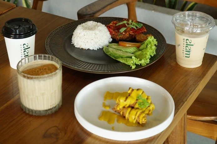 Alam Memanggil - Cikarawang - Restoran Kopi Susu - Foto 2