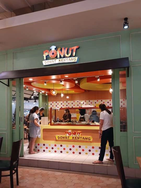 Ponut Donat Kentang - Pluit Village - Restoran Donat - Foto 3