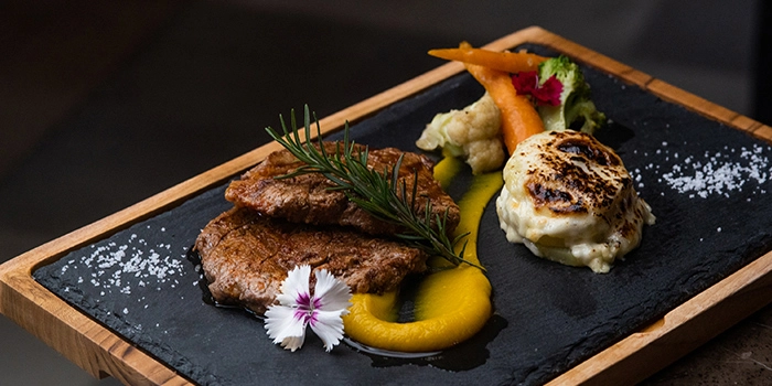 SAMA SAMA PRIME - Tibubeneng - Sushi Restaurant - Photo 3