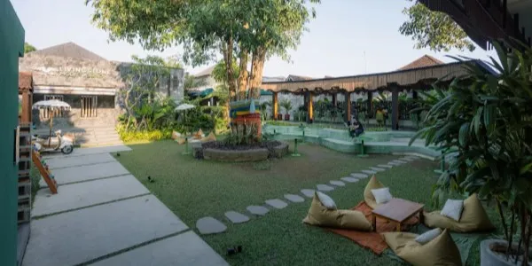 Livingstone Holyground - Peliatan - Restoran Makanan Penutup - Foto 1