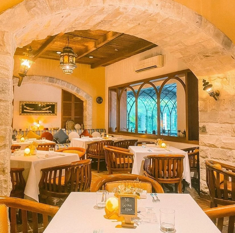 Al Nafoura Restaurant - Le Meridien Hotel - Middle Eastern Restaurant - Photo 3