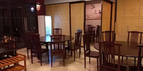 Chongqing Liuyishou Hotpot - Swan City