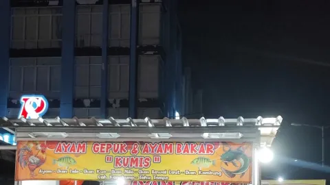Ayam Bakar Mang Kumis - Kapuk