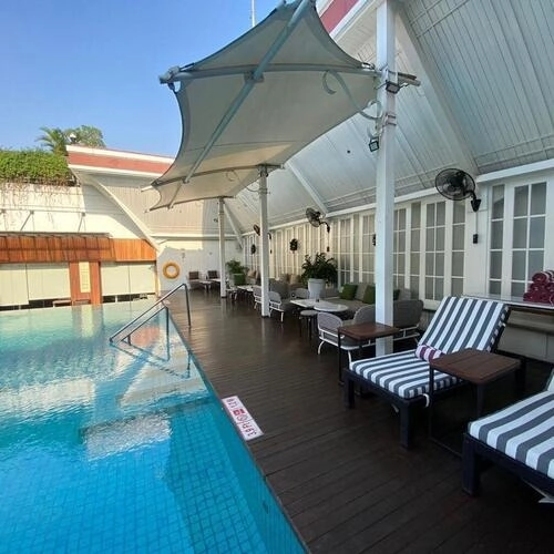 La Vue Rooftop Bar - The Hermitage Jakarta - Coffee Restaurant - Photo 4