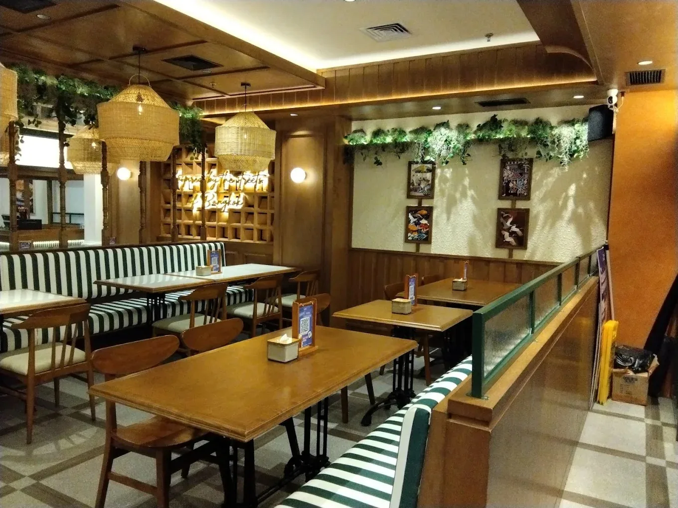 Soi Sabai - Lippo Mall Nusantara - Thai Restaurant - Photo 3