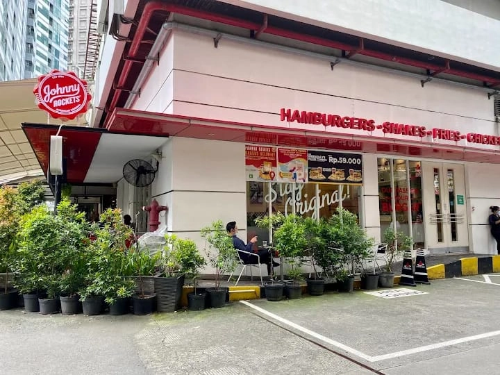 Johnny Rockets - Sahid Sudirman - Burger Restaurant - Photo 2