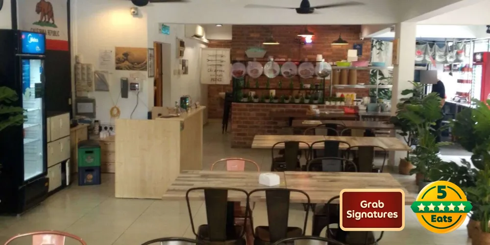 Eatomo - Taman Danau Desa - Restoran Japanese - Gambar 1