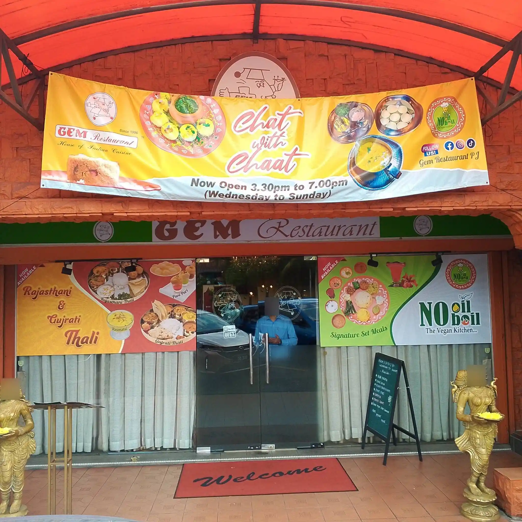 GEM Restaurant - Petaling Jaya - Restoran Chicken Dish - Gambar 3