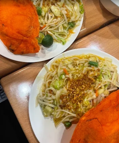 Farinas Ilocos Empanada - Congressional - Filipino Restaurant - Photo 2