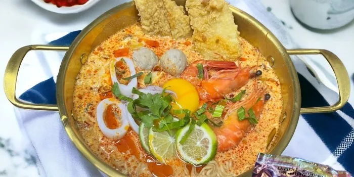 87 Just Thai - Holland Village - Thai Restaurant - Photo 1